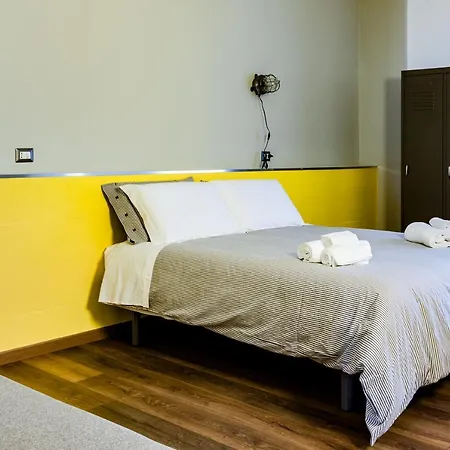 Bed & Breakfast Travel Station 4*