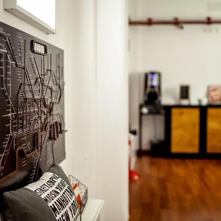 Oda ve Kahvaltı Travel Station